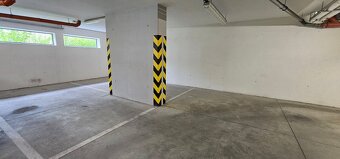 PRODEJ GARÁŽOVÉHO STÁNÍ  NA ULICI ŘÍČANSKÁ, BRNO-BYSTRC - 10