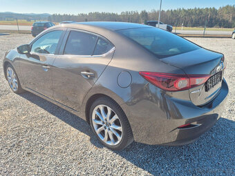 Mazda 3 2.0i 88kw SkyactivRevolutionSPORTmaxVýbava R2014 - 10