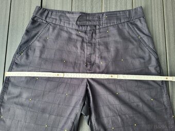 NIKE - PÁNSKÉ SPORTOVNÍ KRAŤASY - 10