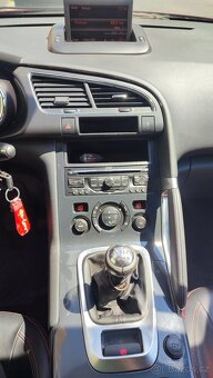PEUGEOT 3008 1.6 HDI 80 KW - 10