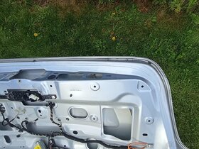 MERCEDES ML W164 5 DVEŘE STŘÍBRNO MODRÉ BEZ REZU - 10