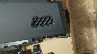 Airbagová sada Škoda Scala s novou originální deskou - 10