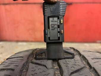 Originální plechové disky R16 + zimní pneu 215/65 R16C - 10