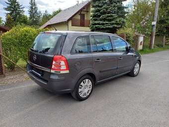 Benzínová Opel Zafira 1.8...7místné - 10