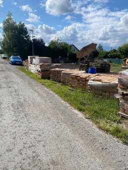 Očistěné cihly cca 5000ks - 10