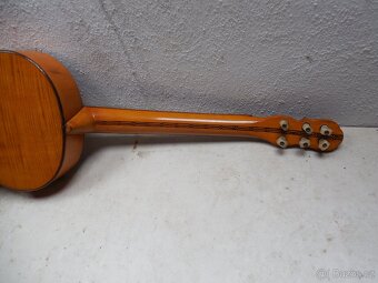 Starožitná kytara - 10