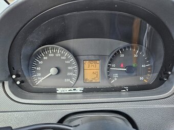 MERCEDES VITO 2.2 2011 L2H1 219TKM DPH - 10