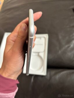 iPhone SE 64GB 2020 - 10