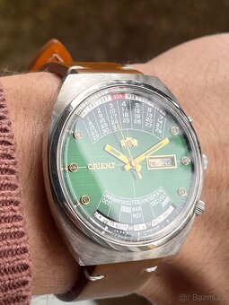 Hodinky vecny kalendar / zeleny cifernik - 10