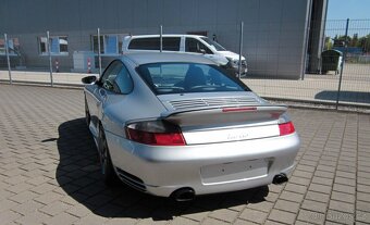 Porsche 911 Turbo (typ 996) - 10