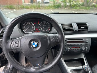 BMW 130i E87 manuál - 10