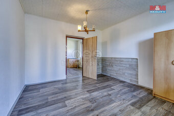 Prodej bytu 3+1, 82 m², Cheb, ul. Dvořákova - 10