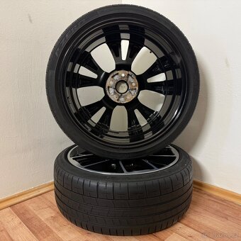 HYUNDAI i30 N 5x114,3 R19 ET55+LETNÍ 235/35R19 6/4mm - 10