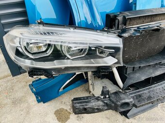 BMW X5M f85 kapota nárazník blatník chladiče světla - 10