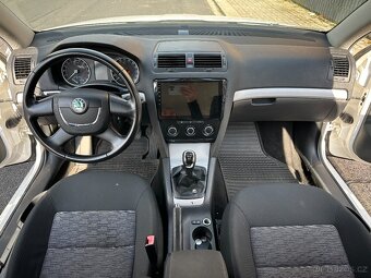 Škoda Octavia II facelift, 1.6 TDI 77 kW, 313.603 km, R2012 - 10