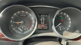 Skoda superb 2 125kw dsg combi - 10