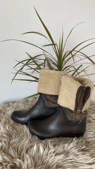 Hnědé kožené kozačky s bočním zipem vel.36 - 10