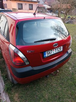 Kia Rio 1.4 tažné - 10