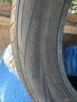 Prodám 16" a 17" gumy - 10