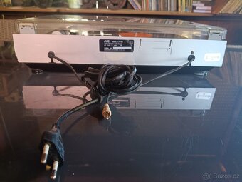 JVC L-A100 poloautomatický gramofon - 10
