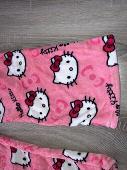 Tepláky hello kitty vel M nové - 10