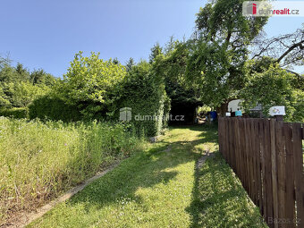 Prodej zahrady se zahradní chatkou o rozloze 420 m2 - Kralup - 10
