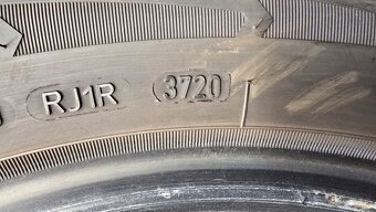 Zimní pneu 225/50/17 Goodyear - 10