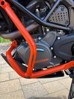 Prodám KTM Duke 125 (2018) – možnost odpočtu DPH - 10