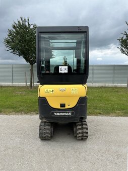 Minibagr YANMAR SV16 - 10