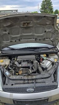Ford Fiesta - 10