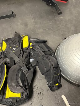 Bauer vesta shadow SR M - 10