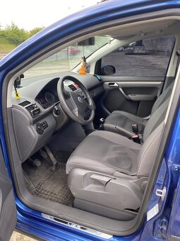 Volkswagen Touran 1.4 TSI, 7 míst, 2008 - 10