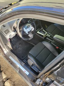 AUDI A4 B7 1.8 T S-Line veškere náhradní díly - 10