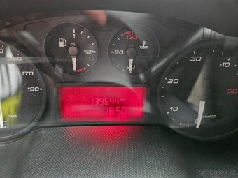 Iveco Daily 35-160 2.3d 118kw L2H2 1Maj ČR 139t.km Klima - 10