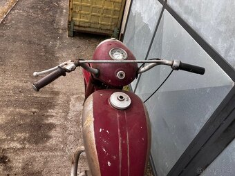 Jawa 250 typ 353 - kývačka - 10
