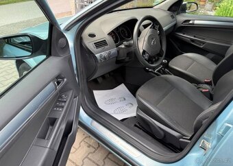 Opel Astra 1,8i Panorama Top stav benzín - 10
