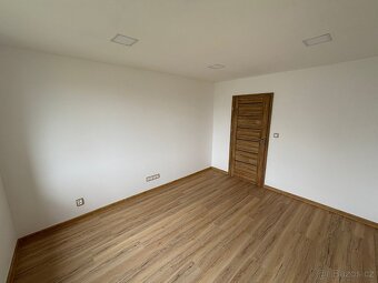 Pronájem bytu 2+1 - 57m² - Karviná ul. Jaroslava Vrchlického - 10
