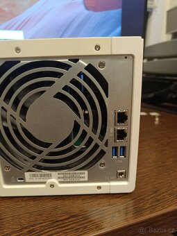 NAS QNAP TS431 P2 na 4 HDD a 2 x 3TB WD RED
- 10