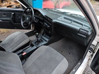 Bmw e30 316i coupe - 10