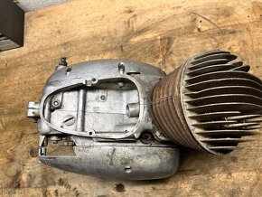 Motor ČZ 150 - 10