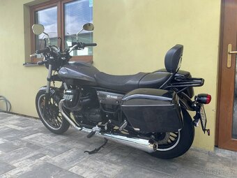 Moto Guzzi V9 Roamer - 10