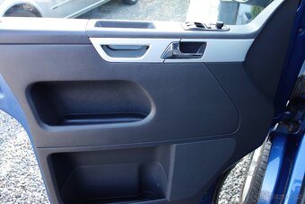 Volkswagen Multivan 2.0TDi Highline 132kW DSG 2010 - 10