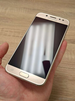 Samsung Galaxy J5 2017 (SM-J530F), zlatý - 10