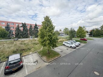 Pronájem prostorného bytu 2+kk, 62 m2 v novostavbě bytového  - 10