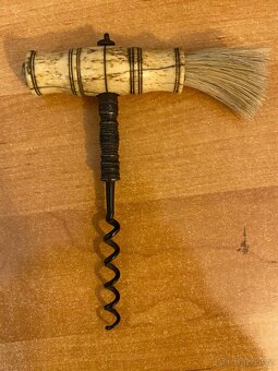 Sběratel nabízí staré vývrtky - 10