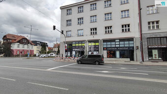 Pronájem obchodních prostor o CP 186 m2, Střelecká, Hradec K - 10