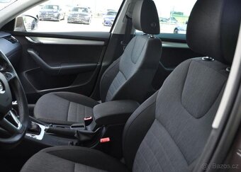Škoda Octavia 2,0TDI STYLE DSG ACC NAVI ČR - 10