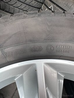 Zimní sada alu kol Audi Q7 R19 s top zimními pneu - 10