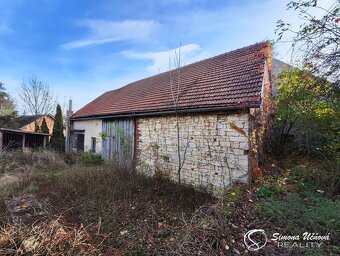 Prodej dvougeneračního RD s hospodářskými budovami v Makově  - 10