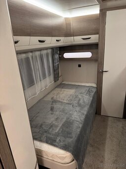 Prodám luxusní karavan HOBBY PRESTIGE 560, r.v. 2022 - 10